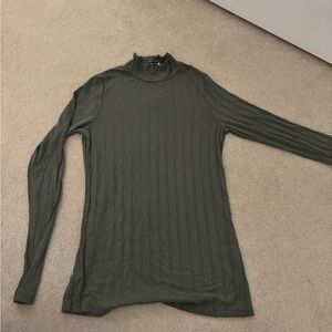 Reitmans mock neck top